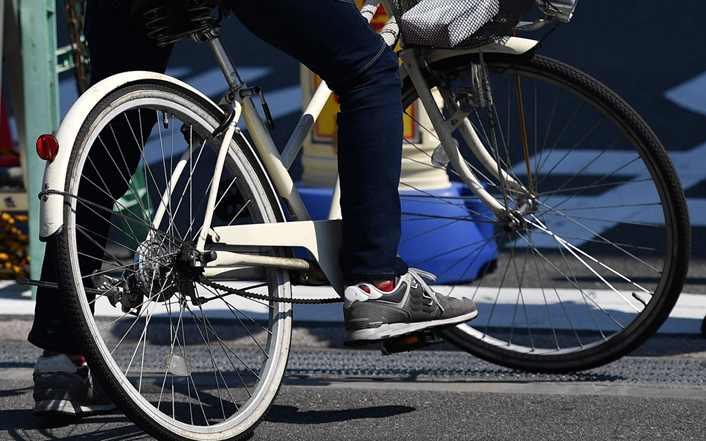 自動車ドライバーの６割が 自転車と事故になりそうになった経験がある 調査で見えた 自転車による危険運転の実情 教えて おとなの自動車保険